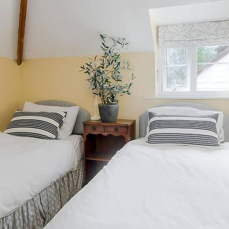 Adorable 2 Bedroom Guest House 호크허스트 외부 사진